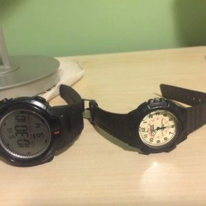 Set of 2 men watches